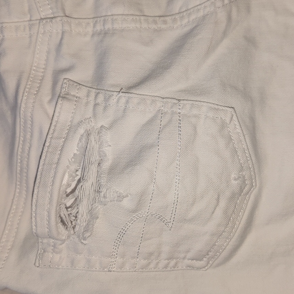 AMERICAN EAGLE OUTFITTERS Denim Distressed Mini Skirt 4 - Picture 7 of 12